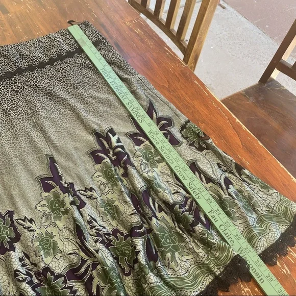 SOLD——ZASHI Floral Lace Long Skirt - Picture 8 of 11